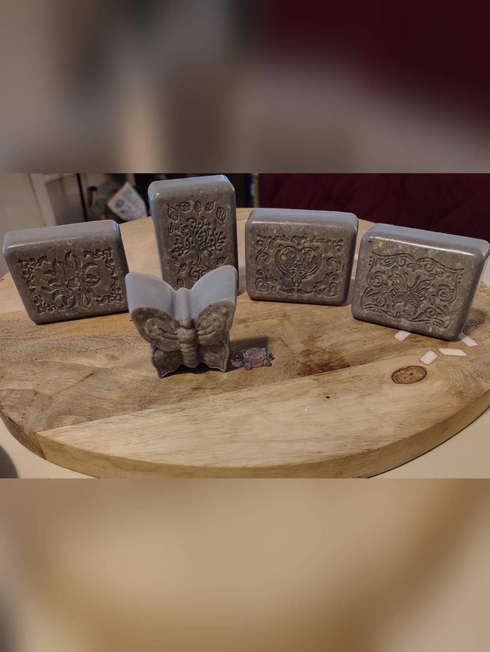 Charcoal (1)Gitchi Rebirthed Seaweed/Oatmeal Soap Embossedwith Decorative Panels